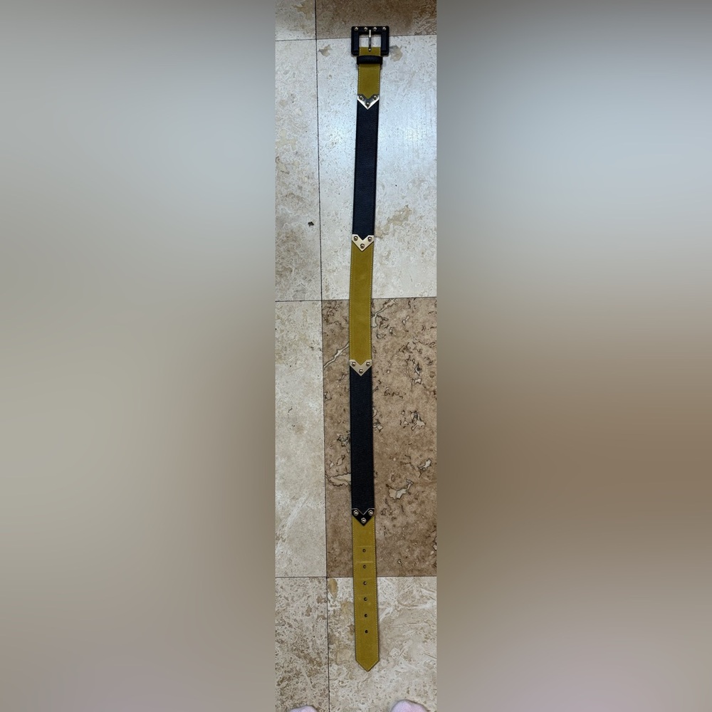 Cabi belt size Medium